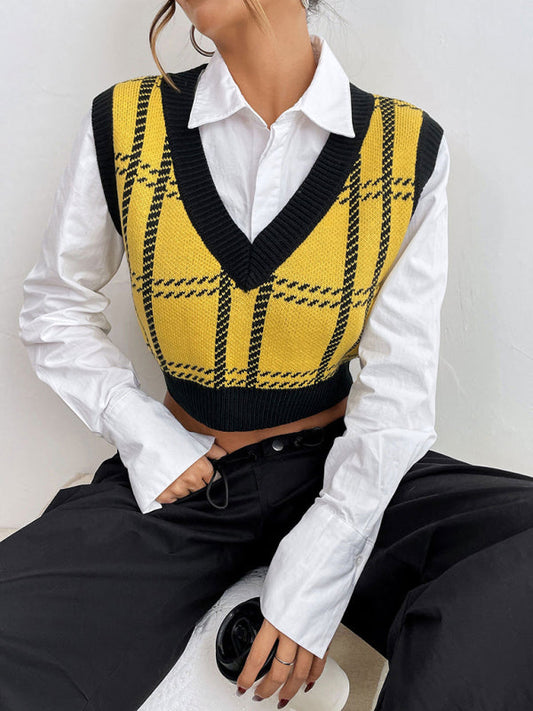 Checked V-Neck Vest - Knitted Sleeveless Sweater