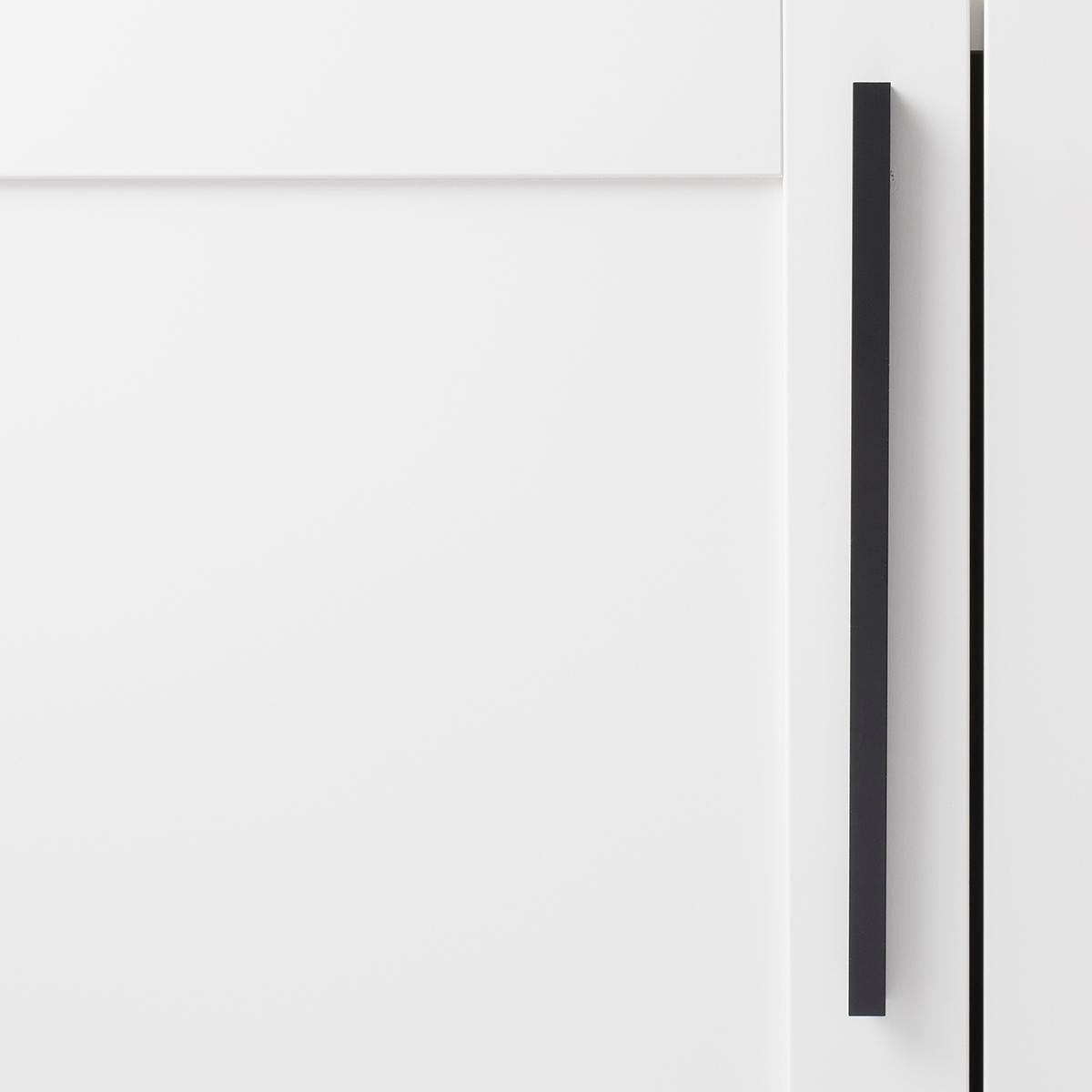 8-13/16 Inch (224mm) Streamline Pull