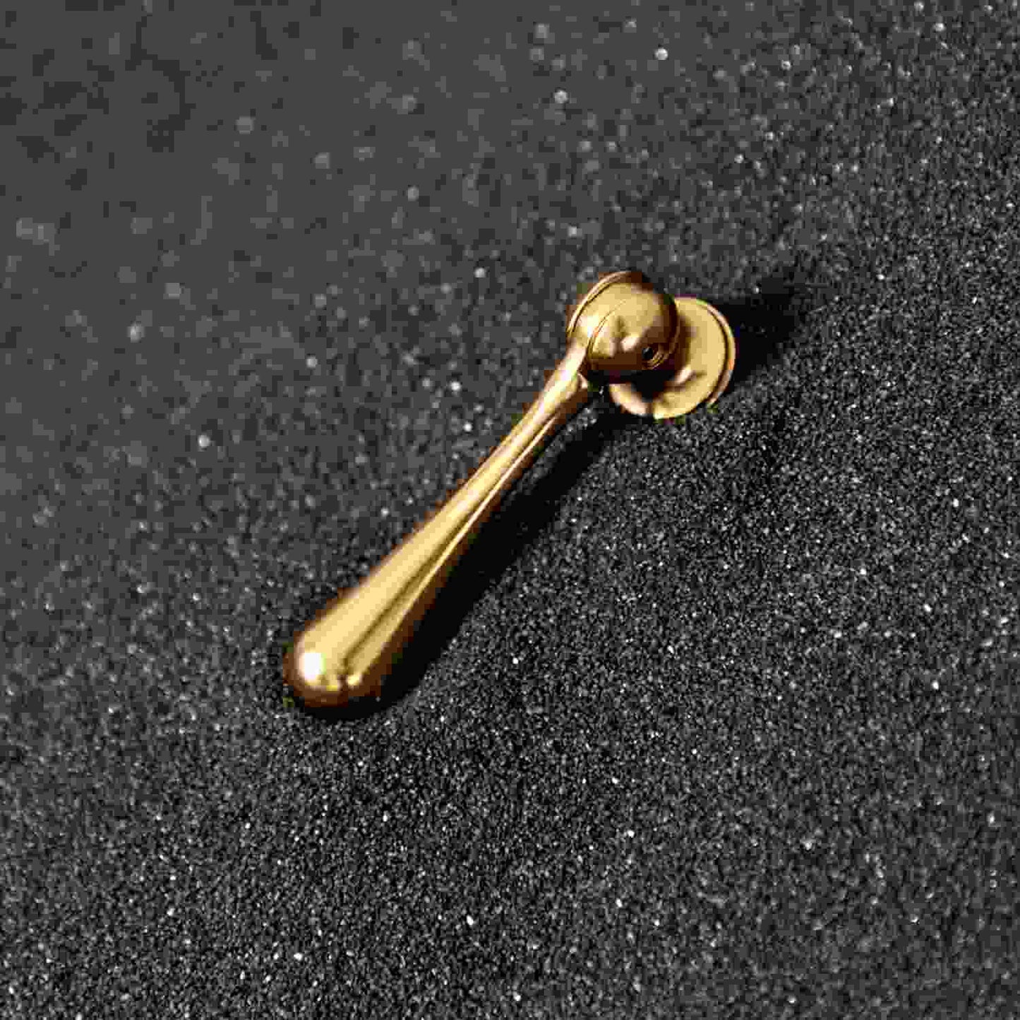 2-1/2 Inch x 1/2 Inch Bijou Dew Pendant Pull