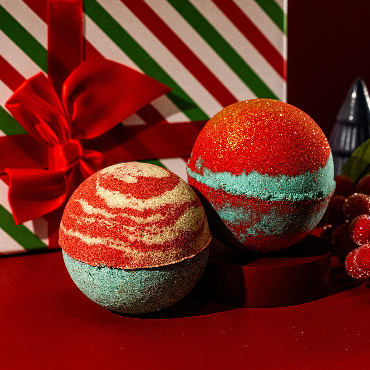 Cozy Noel 10oz Jewelry Bath Bomb