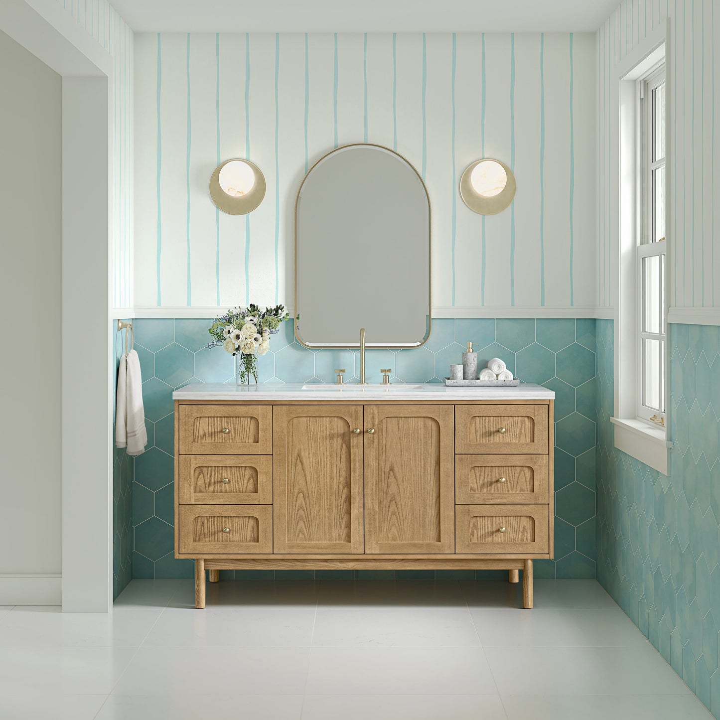 Laurent 60" Single Vanity, Light Natural Oak