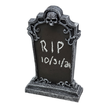 Tombstone Charlkboard - Skull