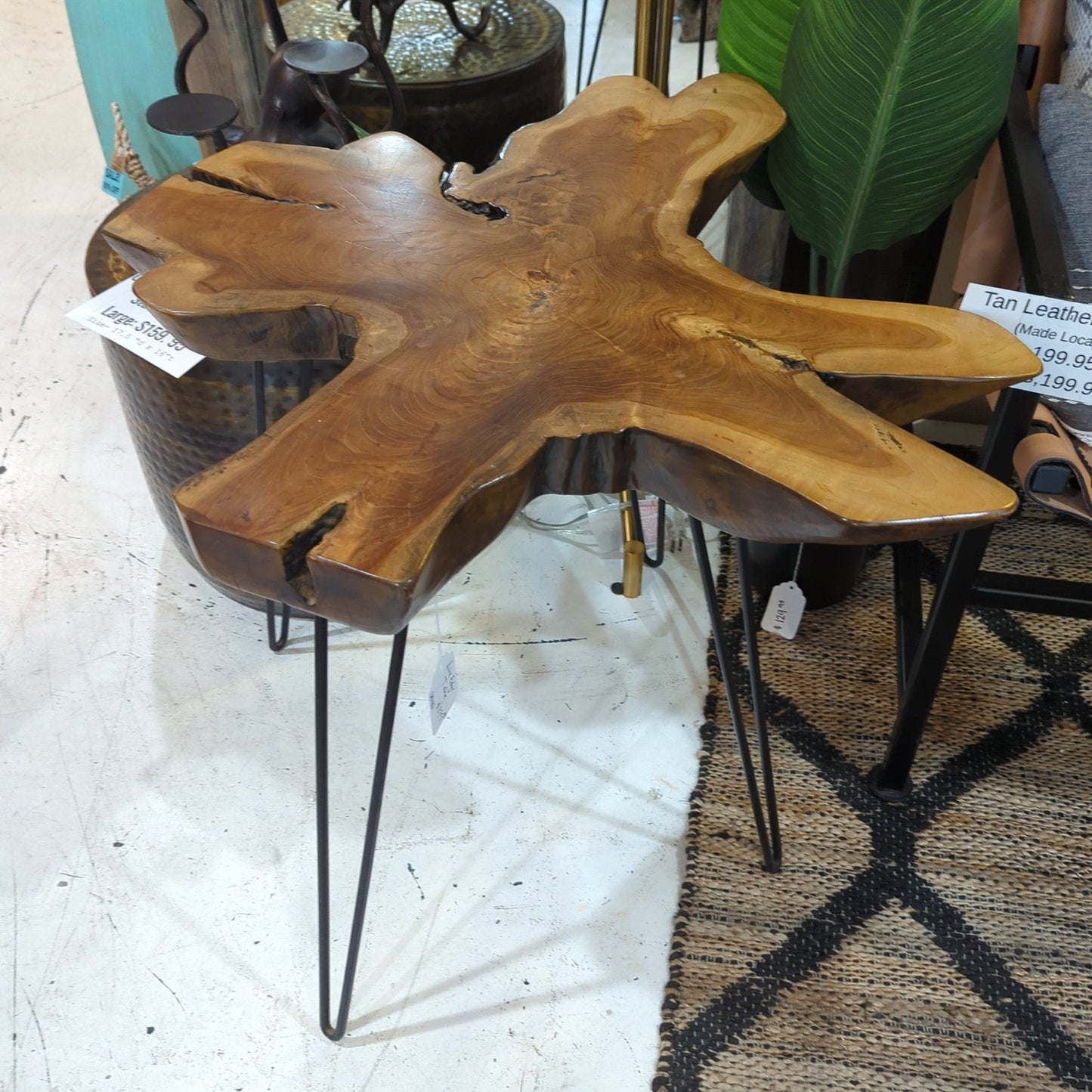 Live Edge Side