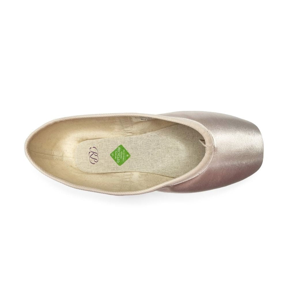 Mabe Pointe Shoe