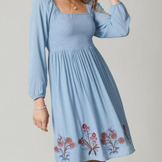 Mara Smocked Dress - Oyster Factory Embroidery