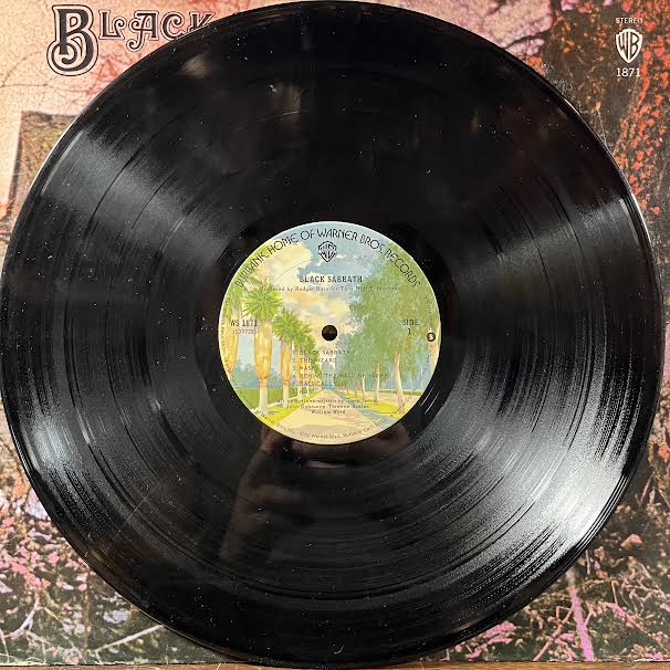 Black Sabbath (VINYL) | Very Good Plus (VG+) Very Good Plus (VG+)