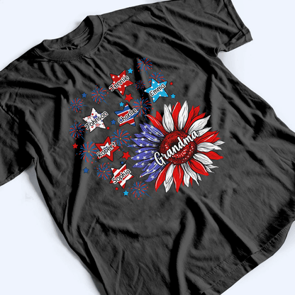 Sunflowers 4th Of July Grandma - Personalized Custom T Shirt - Birthday, Loving, Funny Gift for Grandma/Nana/Mimi, Mom, Wife, Grandparent