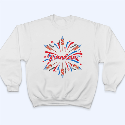 Patriotic 4th of July Grandma With Grandkids Names - Personalized Custom T Shirt - Gift for Grandma/Nana/Mimi, Mom, Wife, Grandparent