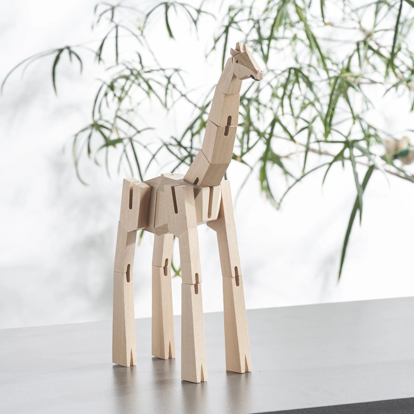 Modern Wooden Giraffe Decor – Interactive Puzzle & Art Piece