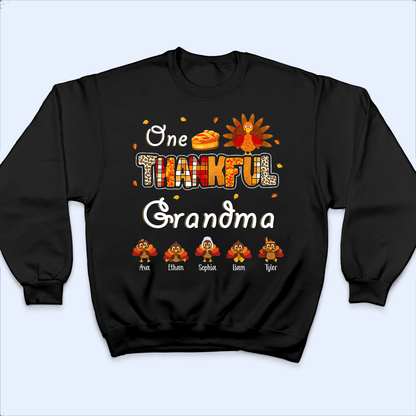 Up to 19 Kids - One Thankful Grandma Little Turkeys - Personalized Custom T Shirt - Thanksgiving, Birthday, Loving, Funny Gift for Grandma/Grandparent
