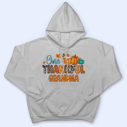 One Thankful Grandma - Personalized Custom T Shirt - Halloween, Loving, Funny Gift for Grandma/Nana/Mimi, Mom, Wife, Grandparent