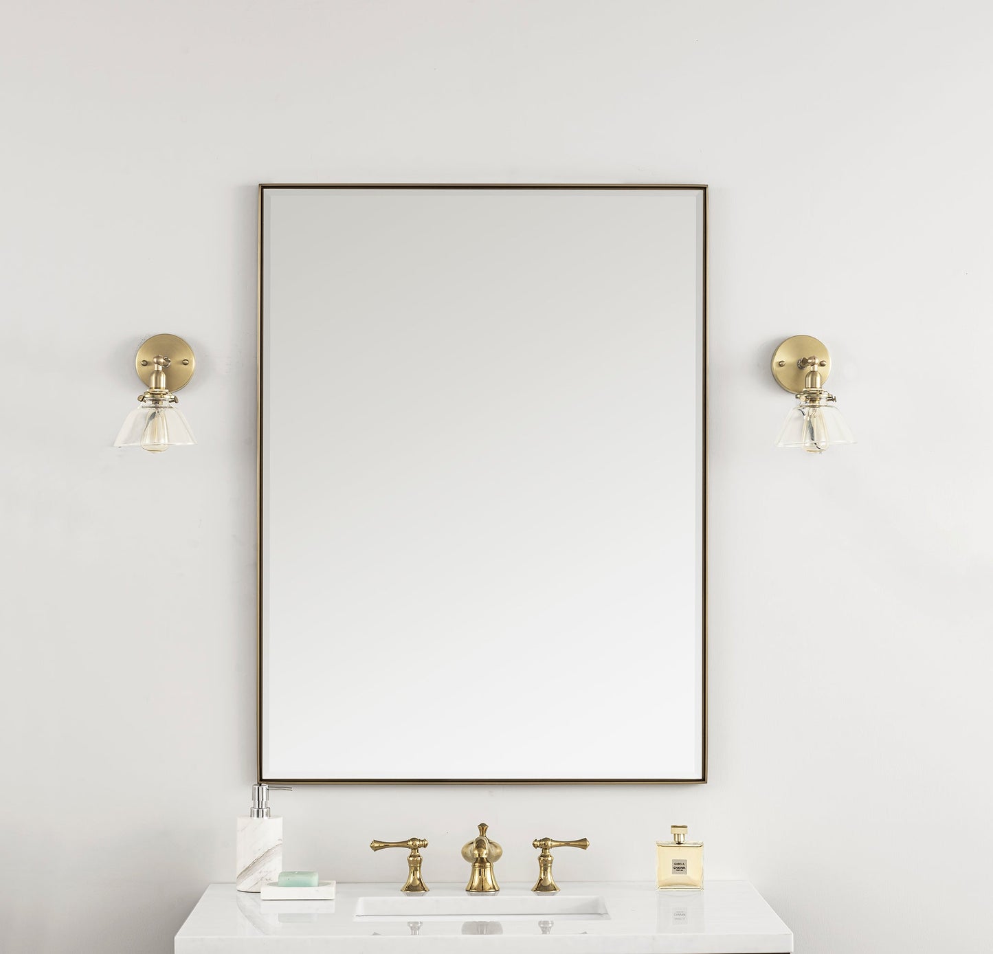 Rohe 30" Rectangular Mirror