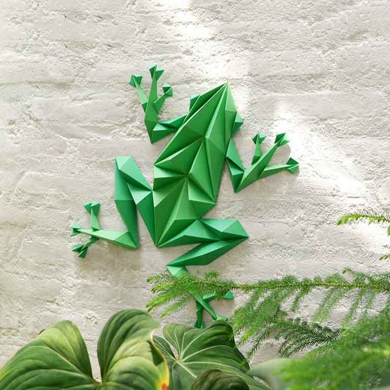 Frog Wall Art for Home Decor (DIY Papercraft)