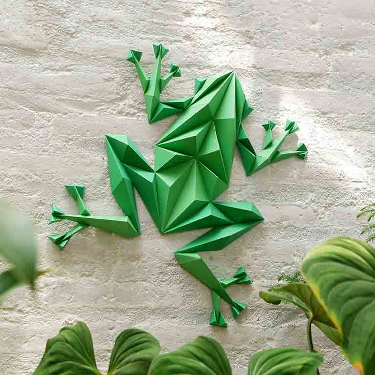 Frog Wall Art for Home Decor (DIY Papercraft)
