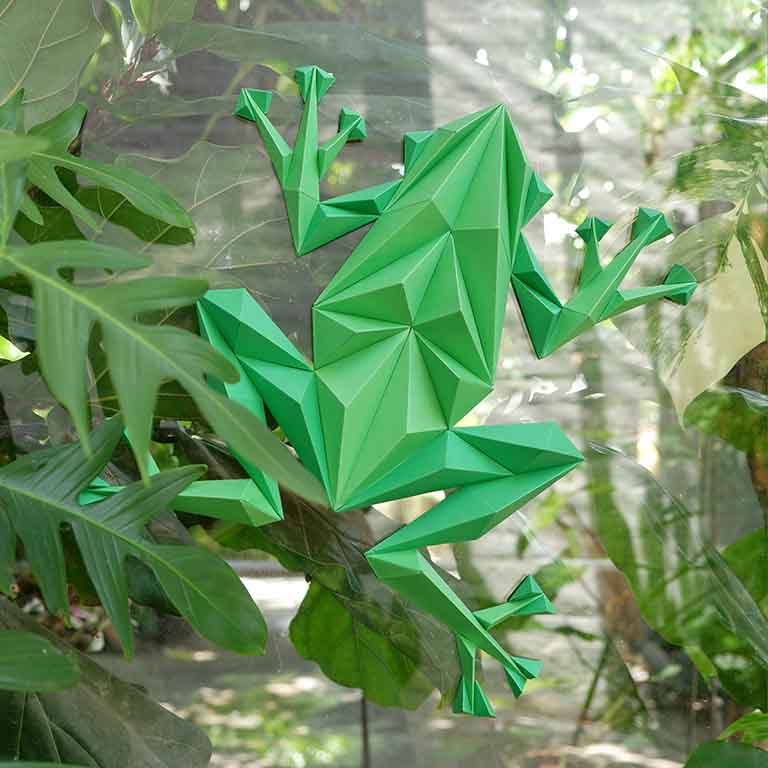 Frog Wall Art for Home Decor (DIY Papercraft)