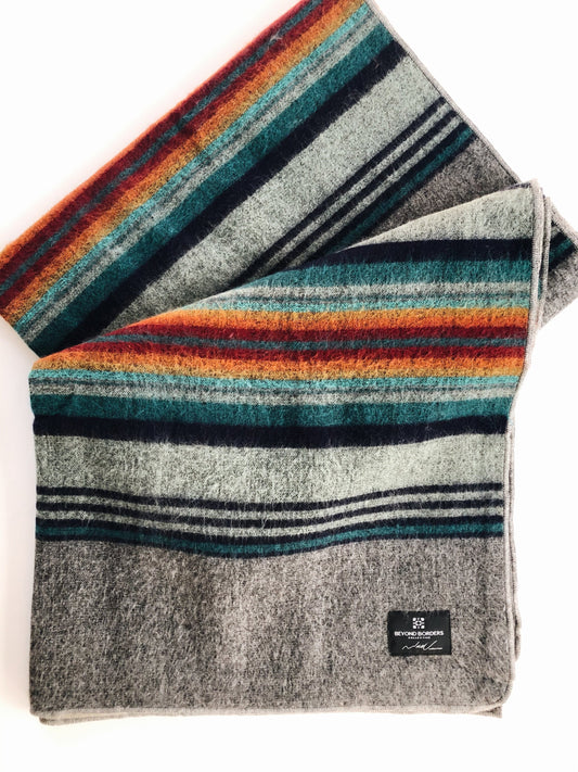 El Viajero Blanket - Grey Sunrise | Kitchen + Metal