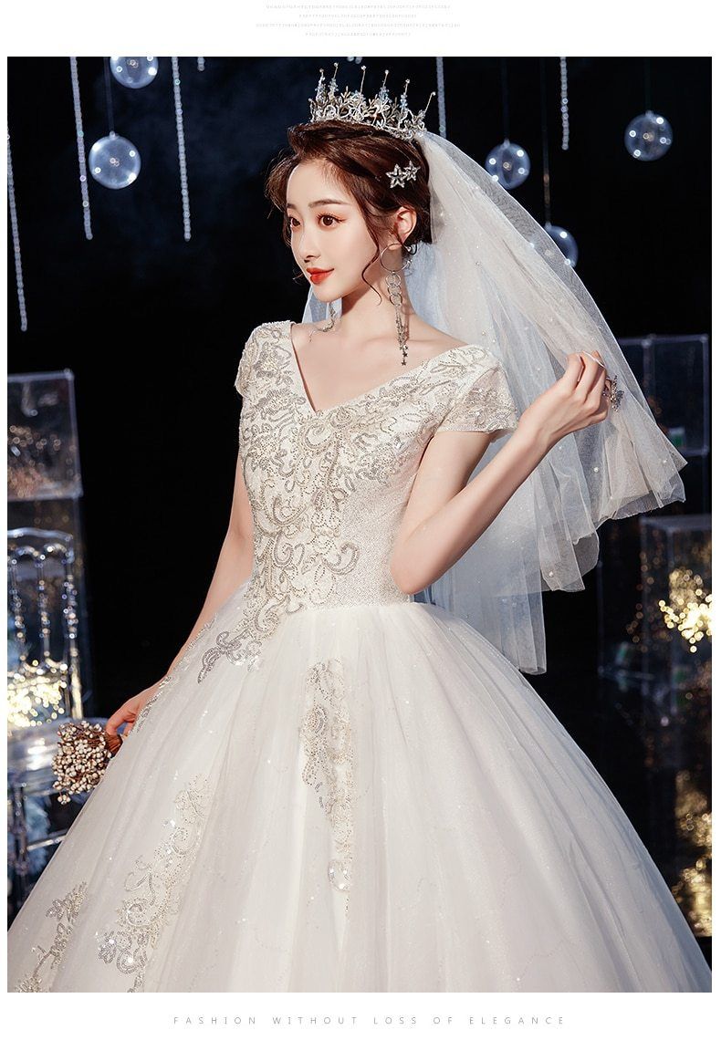 Sexy Tulle V-neck Lace Up Ball Gown Princess Wedding Dresses