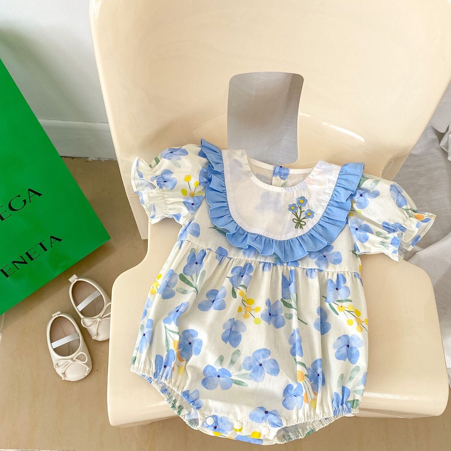 Baby Girl Floral Graphic Crewneck Puff Sleeves Onesies