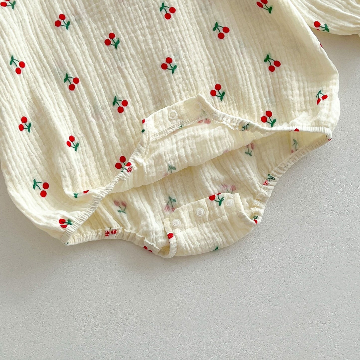 Ditsy Flower Pattern Doll Neck Onesies