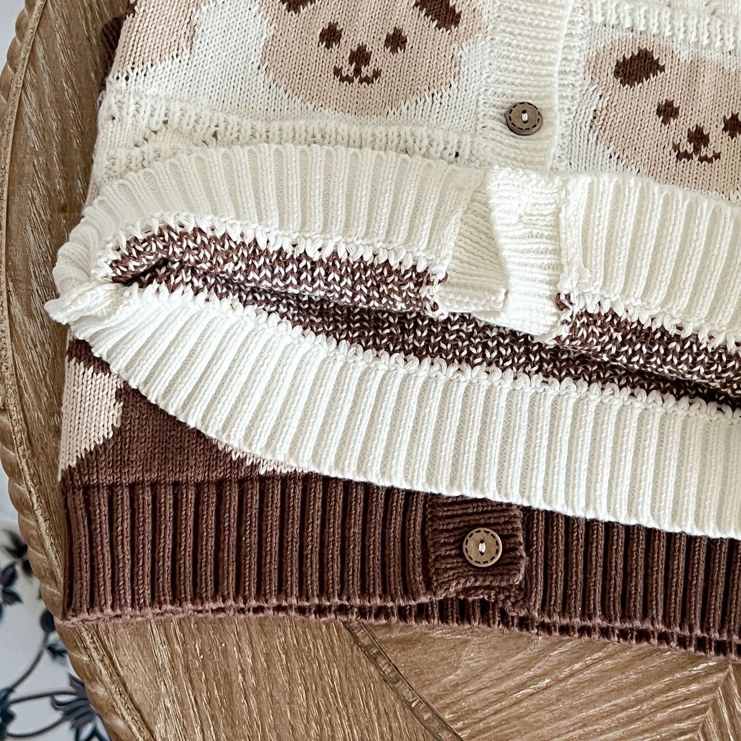 Baby Bear Pattern Single Breasted Design Vest Knit Cardigan