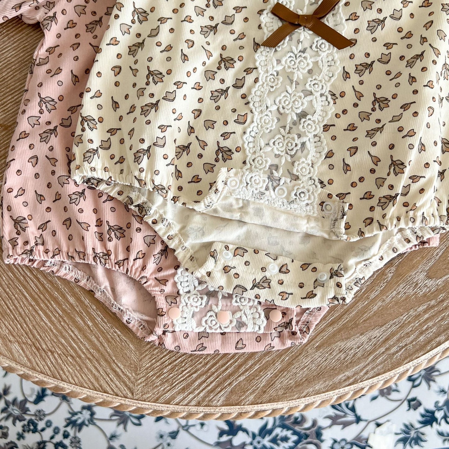 Baby Girl 1pcs Flower Pattern Bow Mesh Patches Design Bodysuit