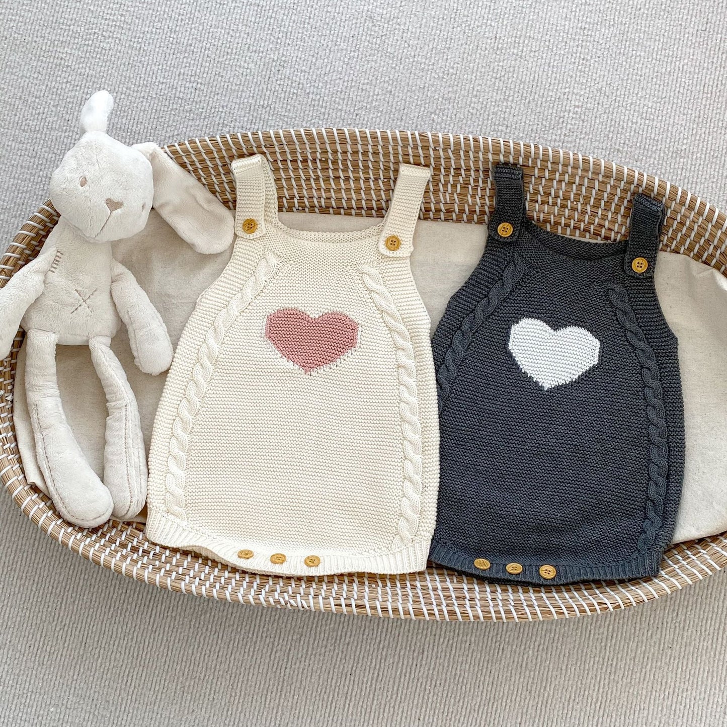 Baby Girl New Autumn Heart Front Design Camisole Knitted Vest One