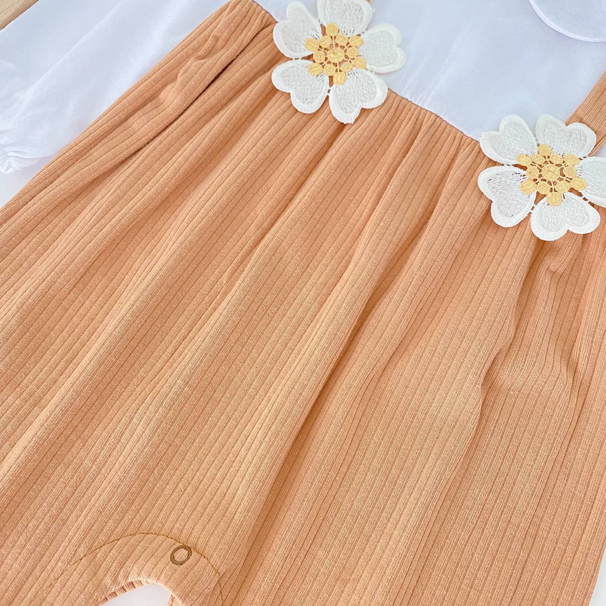 Baby Girl 3D Flower Patched Pattern False 1-Piece Design Doll Neck