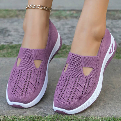 Lightweight Women’s Casual Sneakers – Breathable Flat Shoes for Everyday Comfort