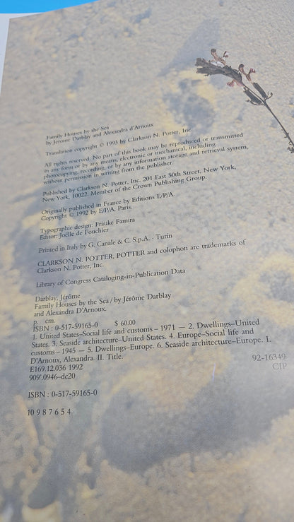 Family Houses by the Sea – 1993 Hardcover by Alexandra d’Arnoux & Jérôme Darblay