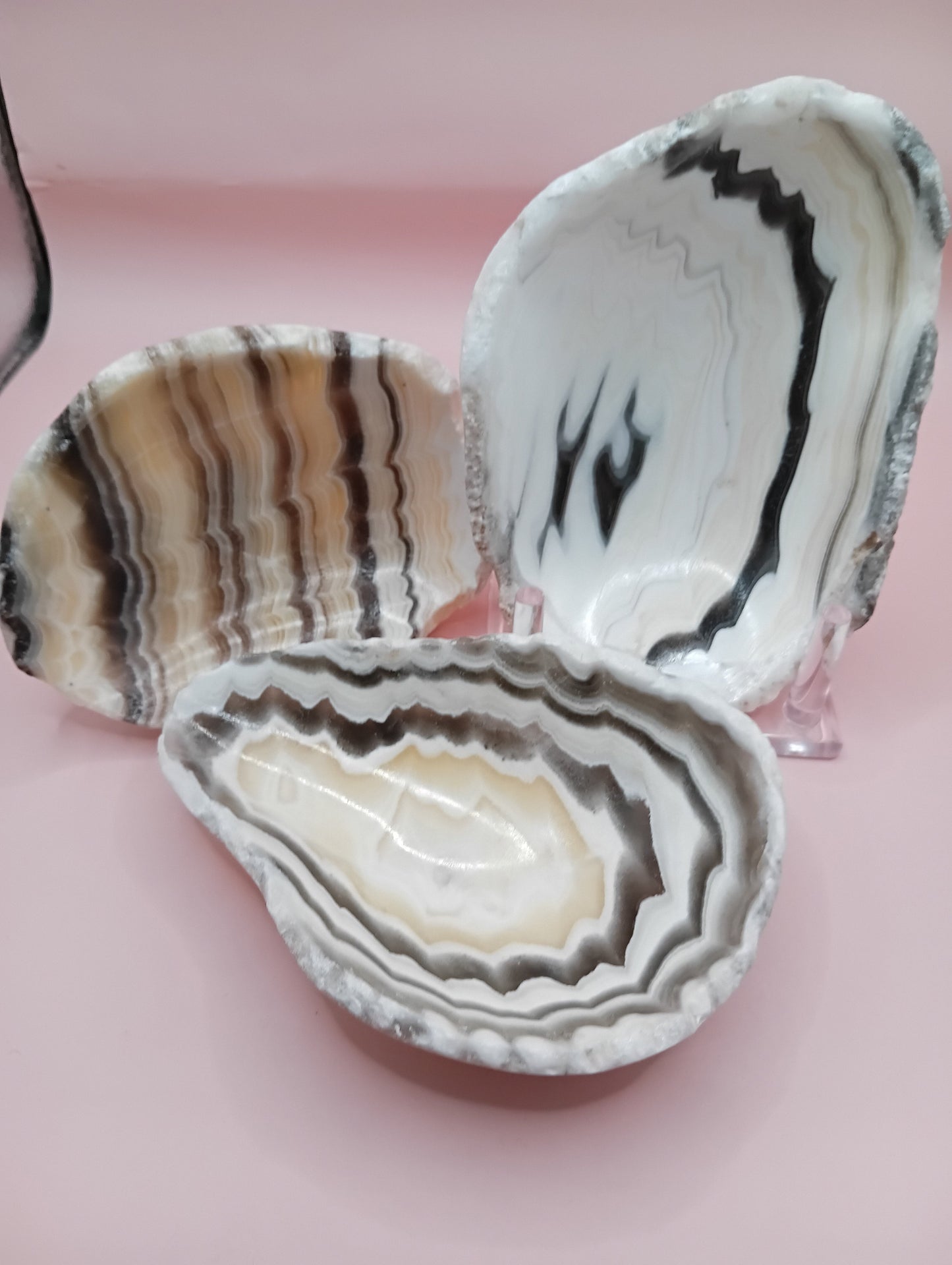 Onyx Slice Bowl – Natural Stone Display Dish