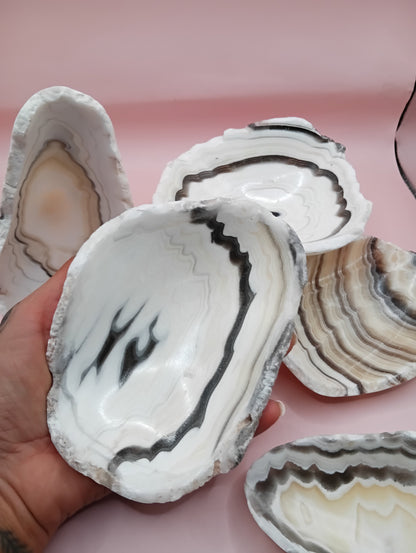 Onyx Slice Bowl – Natural Stone Display Dish