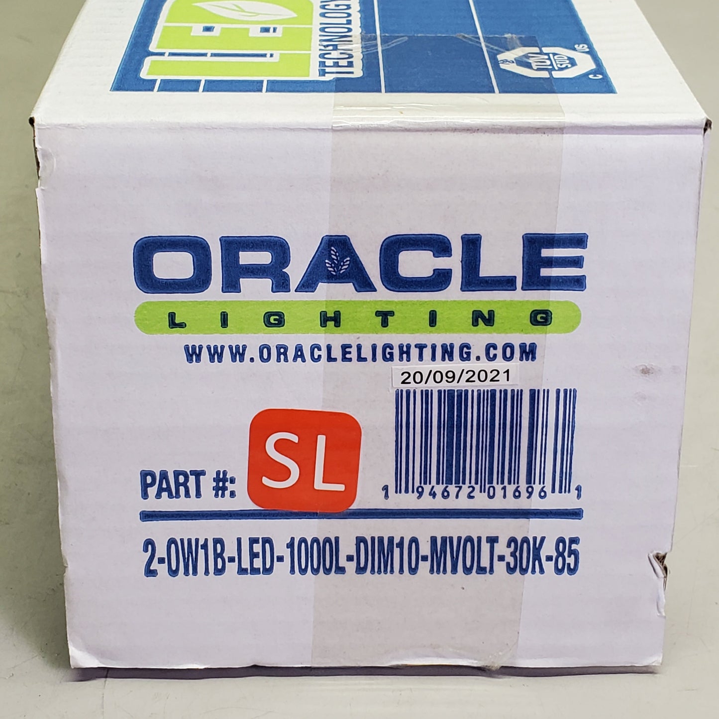 ORACLE LIGHTING Led Light Fixture Wall/Ceiling 2' Mount 2-OW1B-LED-1000L-DIM10-MVOLT-30K-85