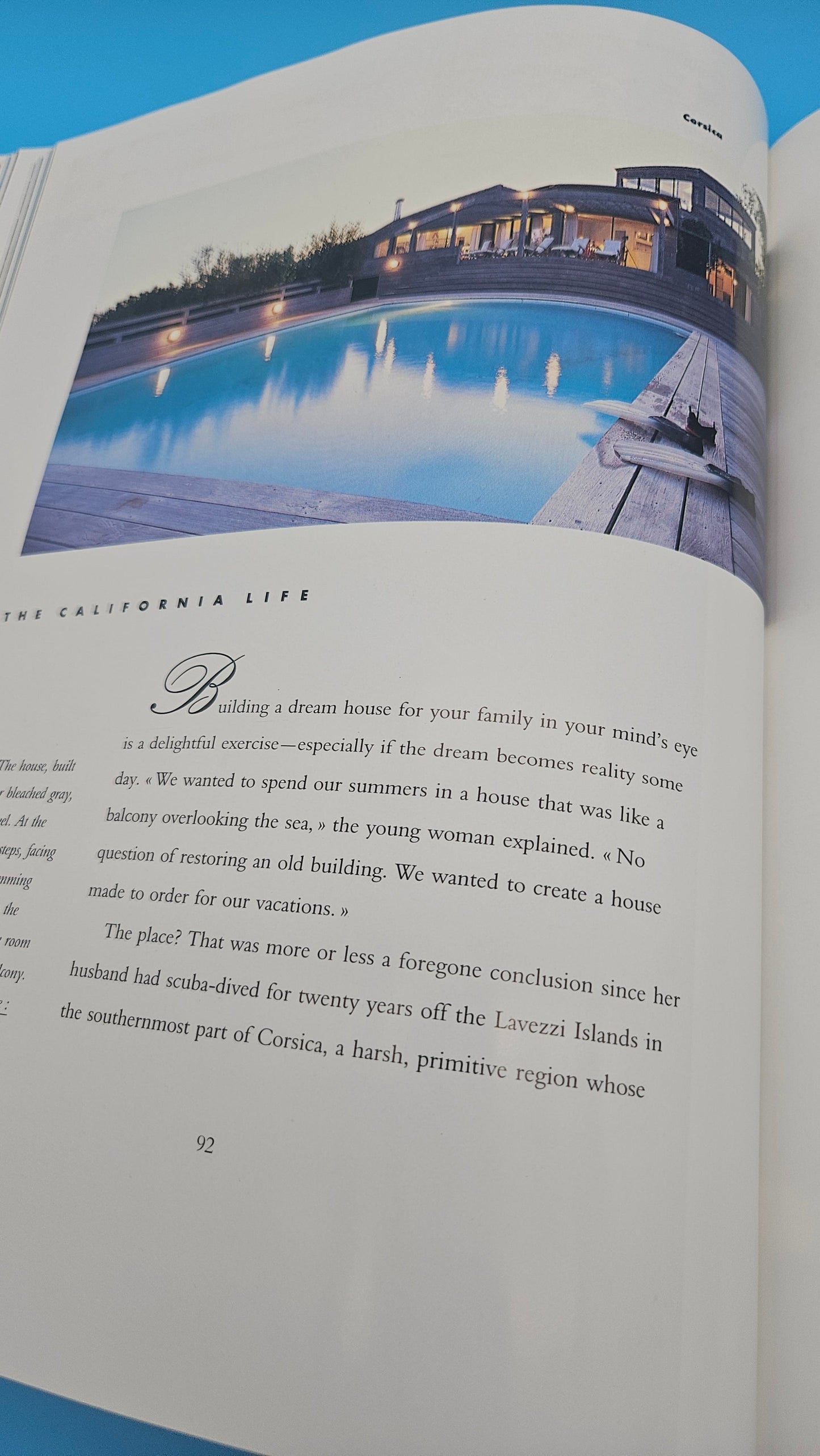 Family Houses by the Sea – 1993 Hardcover by Alexandra d’Arnoux & Jérôme Darblay