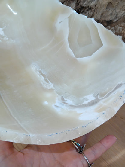 Honey Onyx Decorative Bowl – 34" Long Hand-Carved Centerpiece