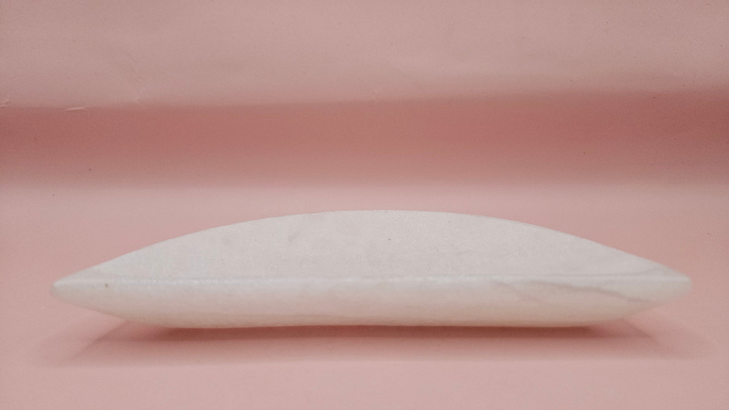 White Onyx Crescent Shallow Bowl – 5.7" Carved Stone Dish