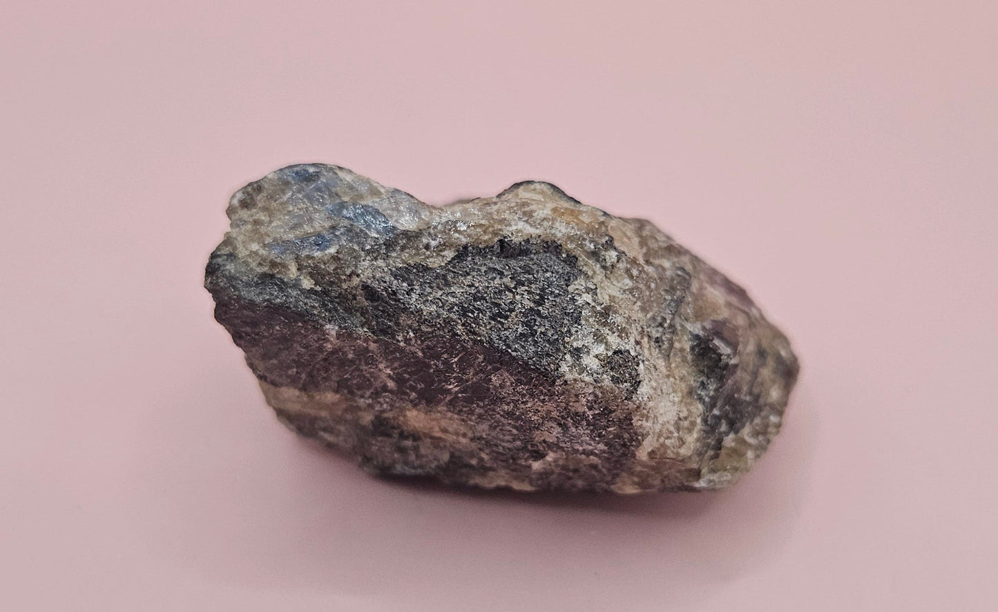 Madagascar Labradorite Rough 106g – Natural Raw Crystal with Subtle Flash, Unique Healing Stone, Collector’s Mineral Specimen