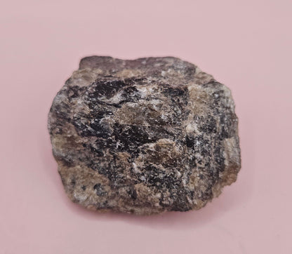 Madagascar Labradorite Rough 106g – Natural Raw Crystal with Subtle Flash, Unique Healing Stone, Collector’s Mineral Specimen