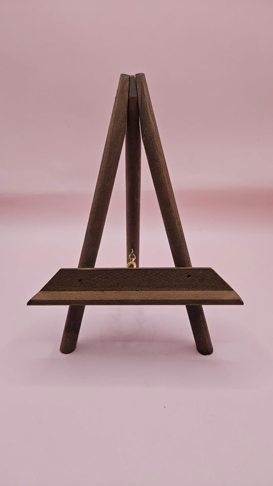 Rustic Wood Display Easel – Vintage Style, Available in Multiple Sizes