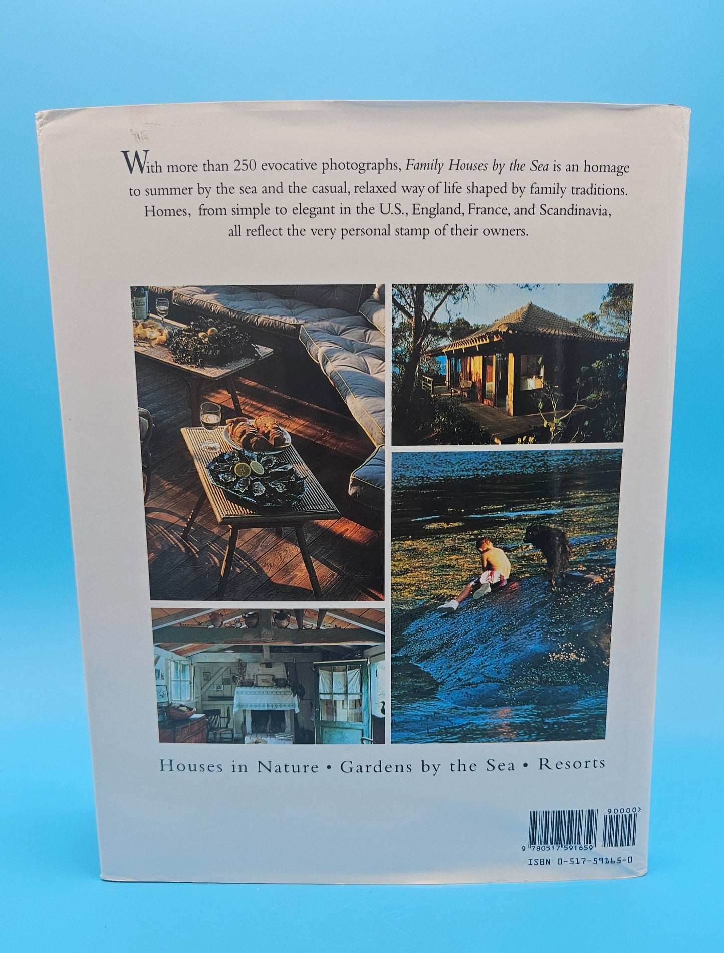 Family Houses by the Sea – 1993 Hardcover by Alexandra d’Arnoux & Jérôme Darblay
