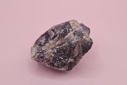 Madagascar Labradorite Rough 106g – Natural Raw Crystal with Subtle Flash, Unique Healing Stone, Collector’s Mineral Specimen