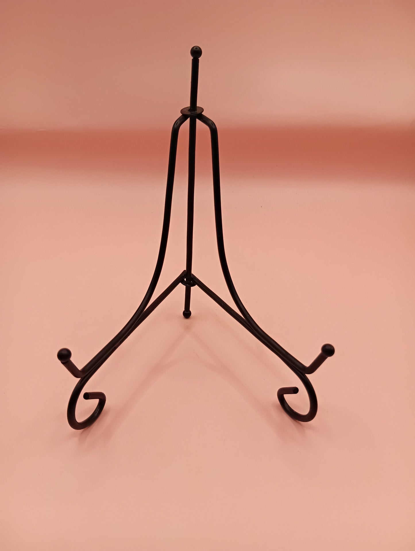 Black Metal Display Easel