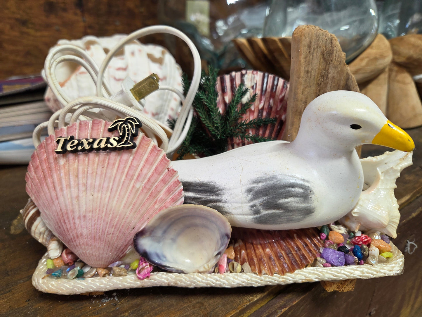 Ceramic Seagull & Seashell Novelty light