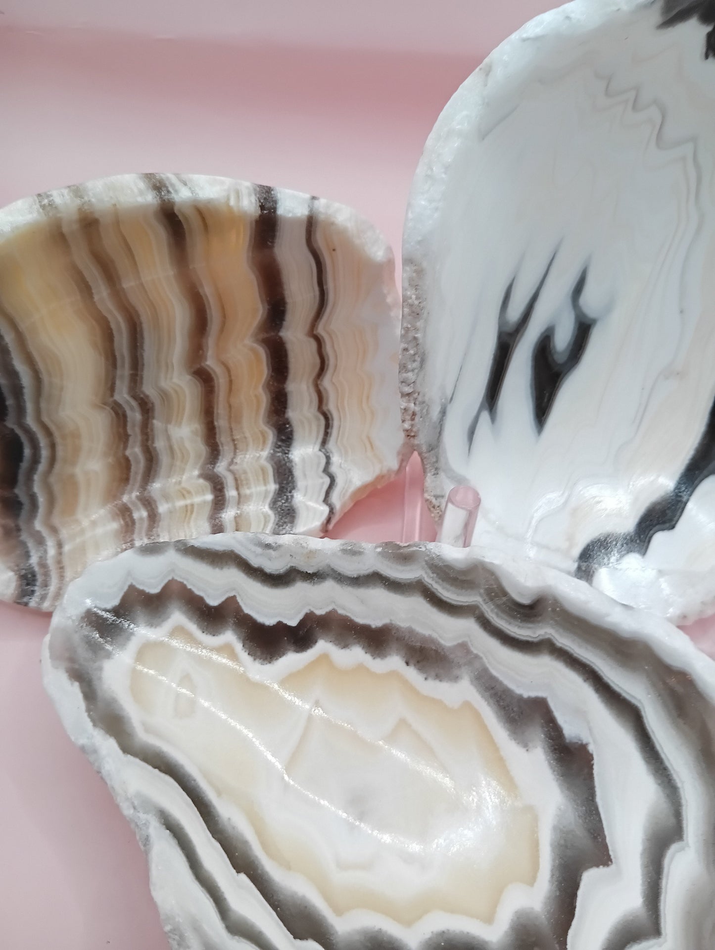 Onyx Slice Bowl – Natural Stone Display Dish