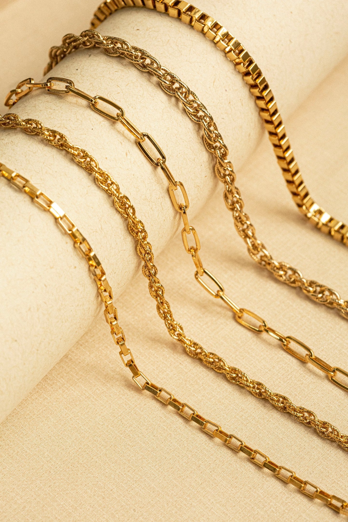 14k Yellow Gold Mens Panther Link Bracelet (9.30 mm)