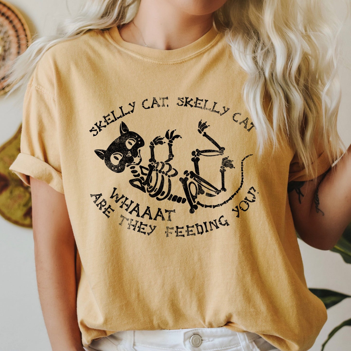 Skelly Cat Retro Halloween Comfort Colors Tshirt