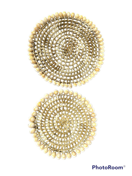 Tan Cowry Shell Trimmed Seagrass Trivet