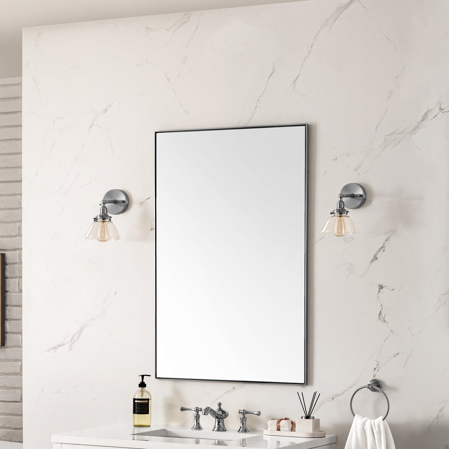 Rohe 26" Rectangular Mirror