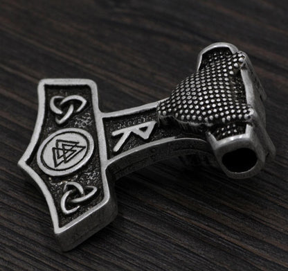 Vikings Fox Triquetra Pendant Necklace