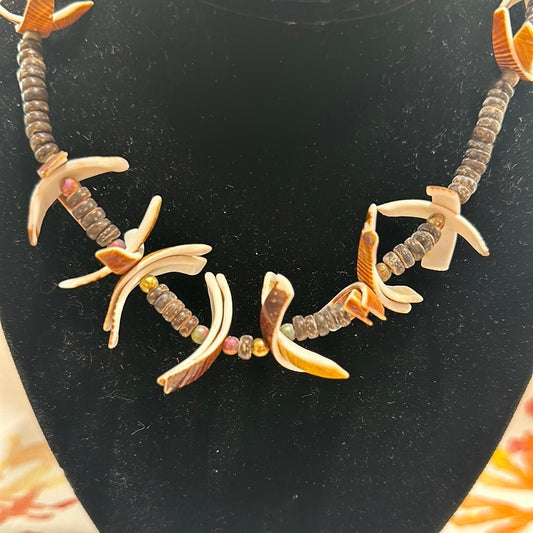 Vintage Cut Sliced Shell Necklace - Elegant Ocean-Inspired Jewelry