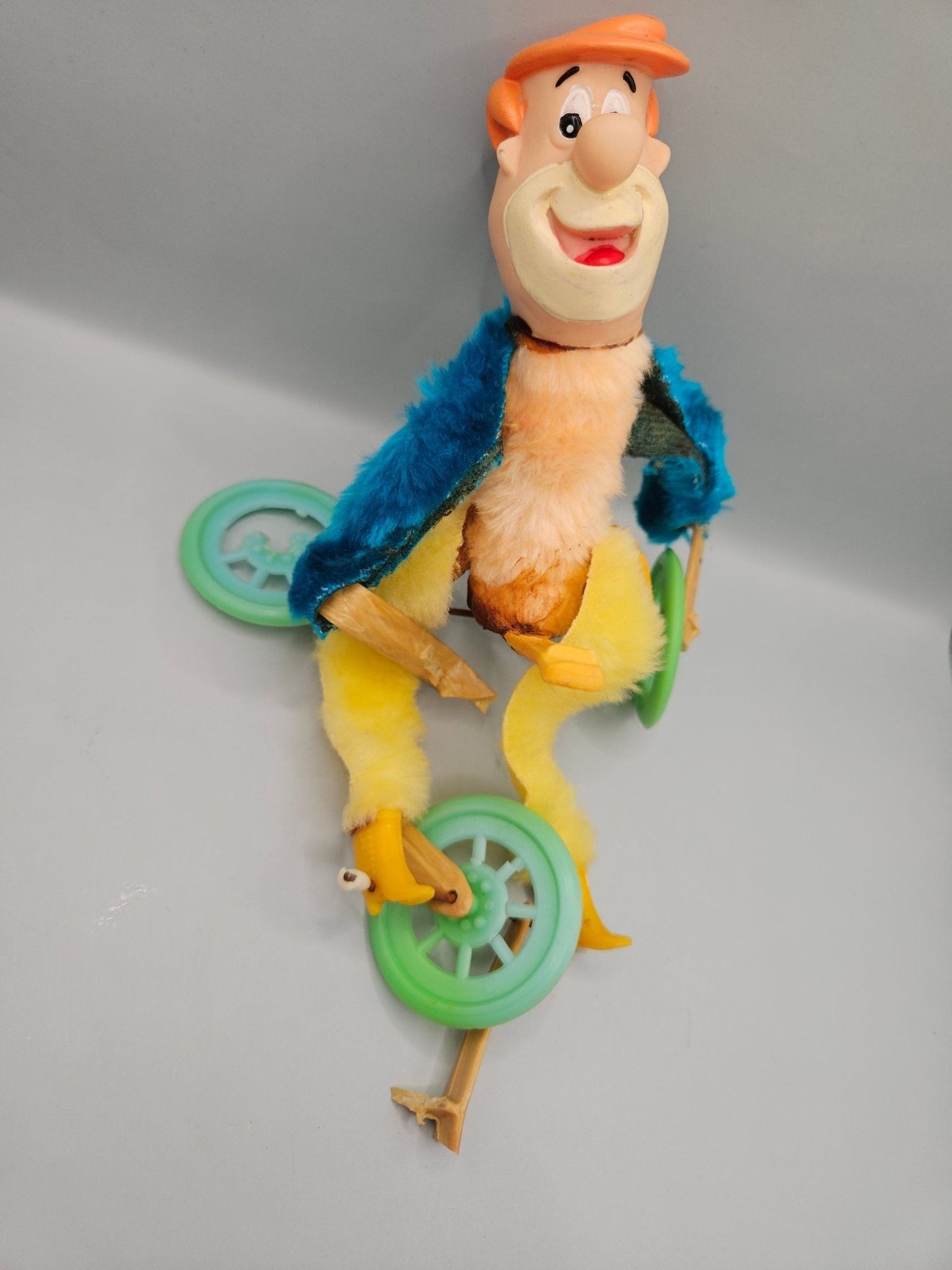 Vintage Flintstone and Minnie Mouse Puppets – Sold As-Is for Parts